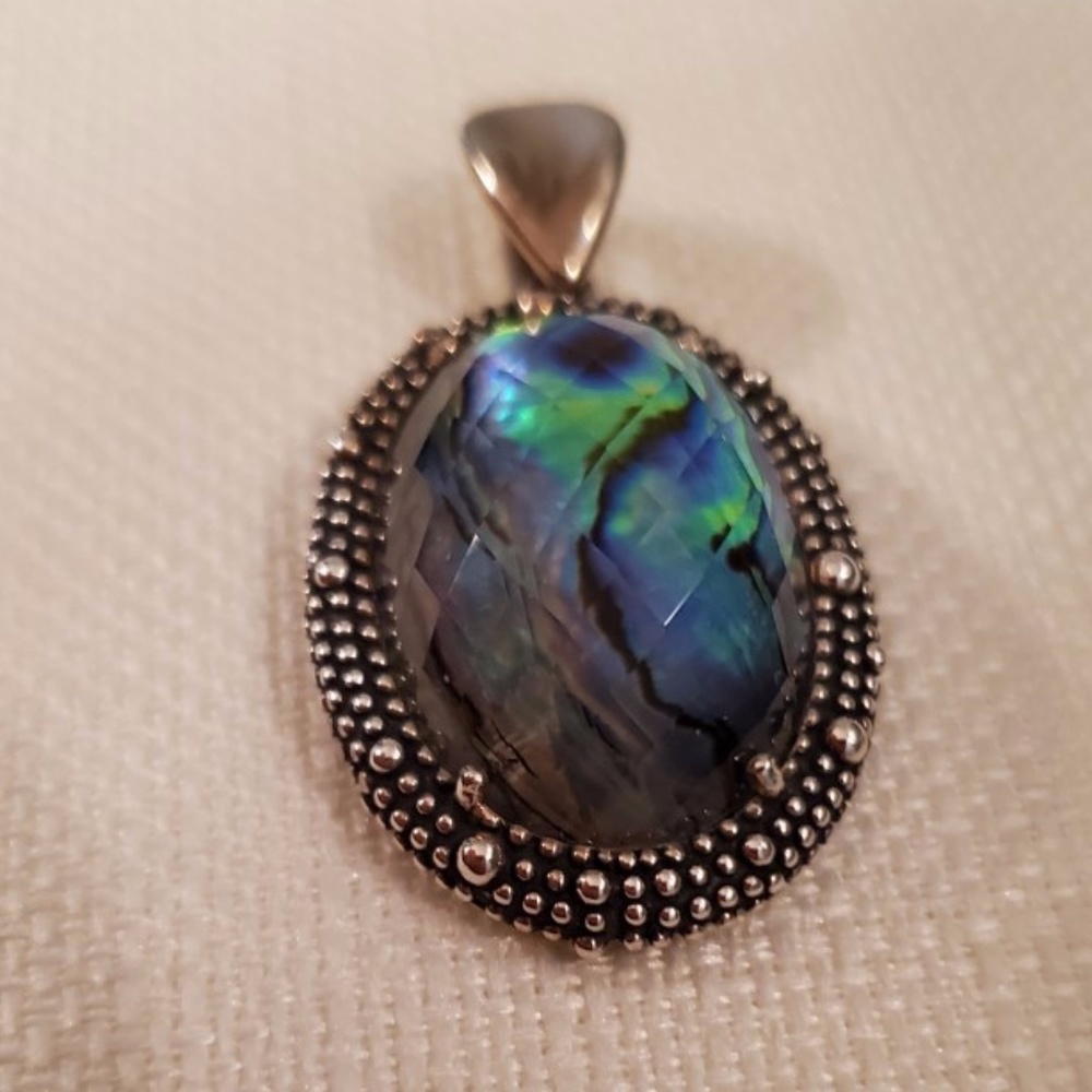 ABALONE ENHANCER PENDANT From Michael Dawkins. - Picture 5 of 8
